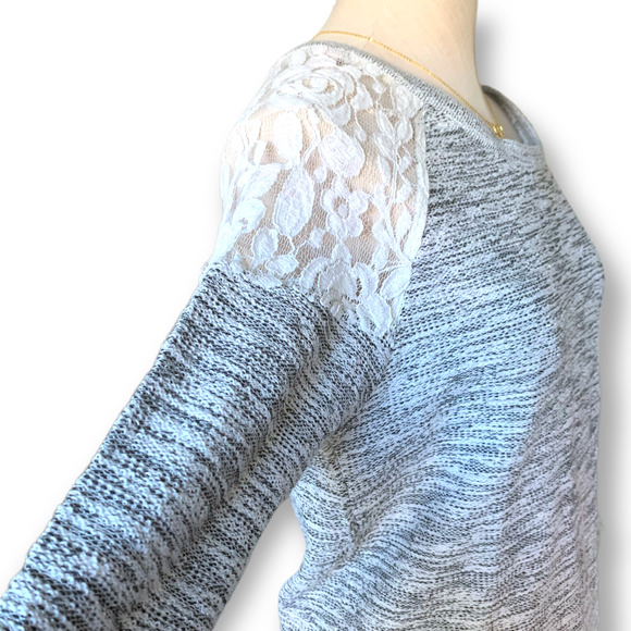 AEROPOSTALE Floral Lace Embroidered Sweater Relaxed Cozy Etched Gray White - Picture 4 of 7